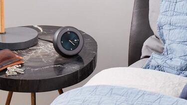 Amazon Echo Spot: el reloj despertador inteligente con Alexa, capaz de controlar tu casa