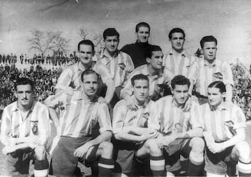 Durante la contienda, el Carlos Tartiere, estadio del Real Oviedo (Entonces Oviedo Football Club) formó parte del frente de batalla en el llamado “Cerco a Oviedo”. Las consecuencias en el recinto fueron terribles, por lo que el Oviedo, que había sido Tercero en la Liga de 1936, no pudo participar en el retorno de la Liga en 1939. Su plaza, que había sido adjudicada a Osasuna por la actuación de los Tercios Requetés Navarros en la guerra, fue disputada por el Athletic de Madrid al haber acabado por encima de los rojillos en la Liga 35/36. Así, ambos equipos, los últimos clasificados en la última liga previa a la guerra se enfrentaron en un partido en Mestalla para definir quien mantendría la categoría, dando como resultado una victoria de los madrileños por 3-1. Curiosamente, el Athletic-Aviación (nombre que utilizaría el Athletic de Madrid al unirse con el Club Aviación Nacional), ganaría la Liga de 1939.