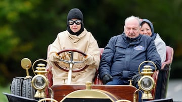 STAPLEFIELD, UNITED KINGDOM - NOVEMBER 06: (EMBARGOED FOR PUBLICATION IN UK NEWSPAPERS UNTIL 24 HOURS AFTER CREATE DATE AND TIME) Participants seen driving a 1904 Mercedes during the annual London to Brighton Veteran Car Run on November 6, 2022 in Staplefield, West Sussex, England. The event marks the anniversary of the Emancipation Run when, on 14 November 1896, a group of enthusiastic motorists set off from London to Brighton to celebrate the passing of the 'Locomotives on Highway Act' which increased the speed limit from 4mph to 14mph. (Photo by Max Mumby/Indigo/Getty Images)