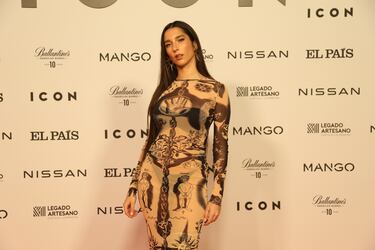 Lola Rodríguez posa en la alfombra roja de la gala por el décimo aniversario de 'Icon' celebrada en el Consulado Italiano de Madrid.