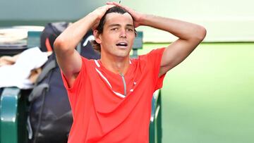El tenista estadounidense Taylor Fritz celebra su victoria ante Rafa Nadal en la final del Masters 1.000 de Indian Wells.