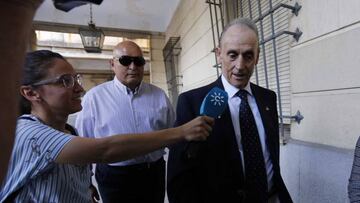 Lopera, en los juzgados de Sevilla.