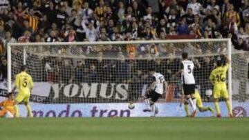 Javi Fuego anota el segundo gol.