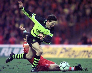 Al que fue máximo goleador de la Bundesliga en 1995 le detectaron un tumor cerebral en el año 2000. Un año después volvió a jugar con el Borussia Dortmund: fue tratado con éxito con radioterapia y regresó a disputar la Bundesliga en 2001, pero no pudo regresar a su antiguo nivel como jugador. Terminó su carrera profesional en 2004 tras sufrir varias lesiones y no acabar de recuperarse del todo. Ahora es entrenador.