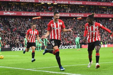Guruzeta celebrando su gol con el athletic .