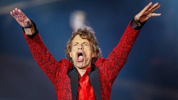 Mick Jagger gritando al público durante un concierto con los Rolling Stone en Indianapolis el 3 de julio de 2015.