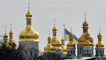 KYIV, UKRAINE - 2023/01/07: View of Kyiv Pechersk Lavra in Kyiv amid the Russian invasion of Ukraine. At the Kiev-Pechersk Lavra, a Christmas service was held by Head of the Orthodox Church of Ukraine Metropolitan Epiphany. This is the first service held by the Orthodox Church of Ukraine in Assumption Cathedral of the Kyiv Pechersk Lavra. Previously, only the Ukrainian Orthodox Church of the Moscow Patriarchy conducted worship in the Kyiv-Pechersk Lavra. (Photo by Sergei Chuzavkov/SOPA Images/LightRocket via Getty Images)