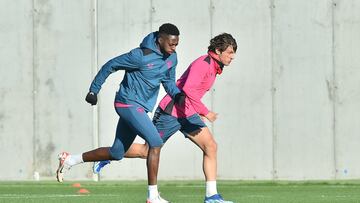 Iñaki Williams, con Unai Gómez