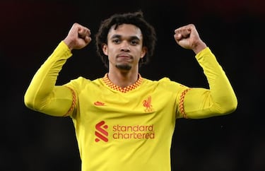 Trent Alexander-Arnold reinventa la posición de lateral