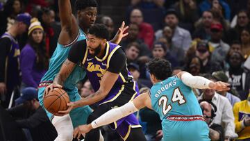 Los Lakers le regalan su mejor inicio a LeBron James... de milagro