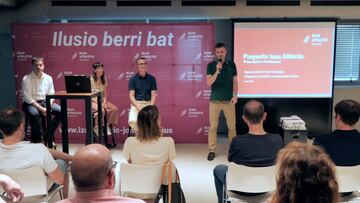 Uriarte expone su programa social