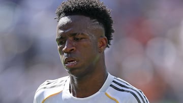 EAST RUTHERFORD, NEW JERSEY - JULY 09: Vinicius Junior #7 of Real Madrid C.F. reacts during the FIFA Club World Cup 2025 semi-final match between Paris Saint-Germain and Real Madrid CF at MetLife Stadium on July 09, 2025 in East Rutherford, New Jersey. Buda Mendes/Getty Images/AFP (Photo by Buda Mendes / GETTY IMAGES NORTH AMERICA / Getty Images via AFP)