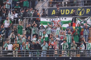 El Córdoba anuncia la rescisión de Calderón; vía libre a más fichajes