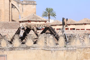 La Mezquita-Catedral de Córdoba amanece con medidas de seguridad tras el incendio ocurrido el viernes 8 de agosto de 2025.