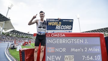 Jakob Ingebrigtsen, recordman mundial de dos millas.