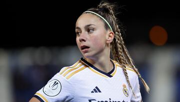 LEGANÉS (MADRID), 17/01/2024.- La delantera del Real Madrid Athenea del Castillo durante el partido de semifinales de la Supercopa de España femenina entre FC Barcelona y Real Madrid que se disputa este miércoles en el estadio de Butarque, en Leganés. EFE/ Daniel González