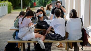 Detectan un macrobrote de COVID-19 entre estudiantes de seis comunidades