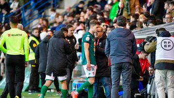 Manzanara, tras ser expulsado ante el Sevilla.