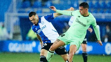 Gonzalo Escalante ante Dani García en Mendizorroza.
