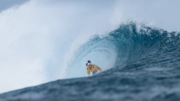 CLOUDBREAK, FIJI - SEPTEMBER 1: Molly Picklum of Australia surfs in the practice session prior to the commencement of the Lexus WSL Finals Fiji on September 1, 2025 at Cloudbreak, Tavarua, Fiji. (Photo by Ed Sloane/World Surf League)