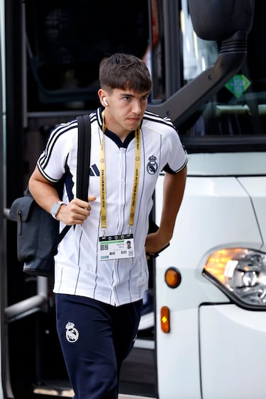 Una Fábrica de ofertas: Gonzalo, Víctor Muñoz...