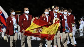 La delegación española durante la ceremonia de inauguración de los Juegos Paralímpicos 2020.