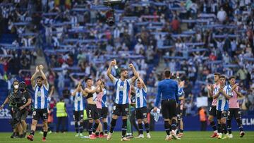 Los héroes.