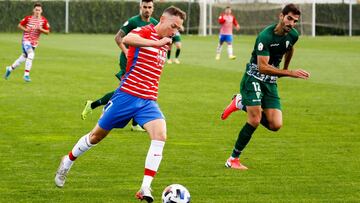 Imagen del partido entre el Recreativo Granada y el Córdoba