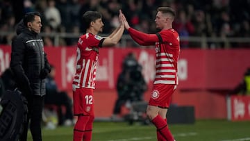 GIRONA, SPAIN - FEBRUARY 17: Viktor Tsyhankov of Girona FC being substitute by Toni Villa of Girona FC the LaLiga Santander match between Girona FC and UD Almeria at Montilivi Stadium on February 17, 2023 in Girona, Spain. (Photo by Alex Caparros/Getty Images)