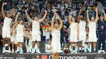 El Real Madrid levanta la Supercopa