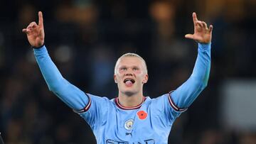 MANCHESTER, ENGLAND - NOVEMBER 05: Erling Haaland of Manchester City celebrates following the Premier League match between Manchester City and Fulham FC at Etihad Stadium on November 05, 2022 in Manchester, England. (Photo by James Gill - Danehouse/Getty Images)