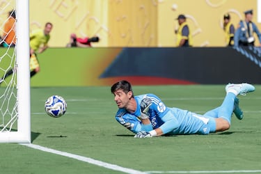 Courtois, duro con Tebas: “Es siempre igual; quiere mucho protagonismo”