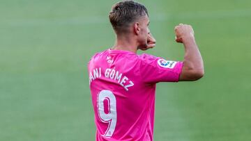 El Tenerife gana tres partidos seguidos más de dos años después