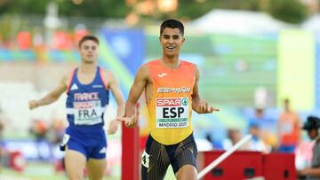 Moha Attaoui cruza victorioso la meta en Vallehermoso.