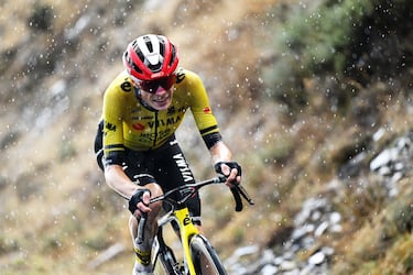 Jonas Vingegaard de Dinamarca y Team Visma | Lease a Bike compite en la escapada durante La Vuelta.