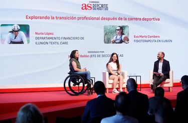 Nuria López, departamento financiero de ILUNION textil Care con  Eva María Cambero, fisioterapeuta en ILUNION y
Juanma Bellón, Jefe de sección de AS.