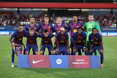 El equipo titular que se presentó ante su afición.