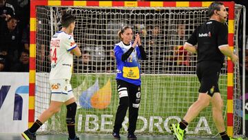 Silvia Navarro en un partido de la Selección en 2019.