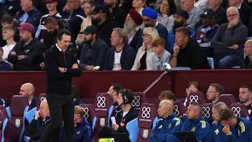 Soccer Football - Premier League - Aston Villa v Crystal Palace - Villa Park, Birmingham, Britain - August 31, 2025 Aston Villa manager Unai Emery reacts Action Images via Reuters/Craig Brough EDITORIAL USE ONLY. NO USE WITH UNAUTHORIZED AUDIO, VIDEO, DATA, FIXTURE LISTS, CLUB/LEAGUE LOGOS OR 'LIVE' SERVICES. ONLINE IN-MATCH USE LIMITED TO 120 IMAGES, NO VIDEO EMULATION. NO USE IN BETTING, GAMES OR SINGLE CLUB/LEAGUE/PLAYER PUBLICATIONS. PLEASE CONTACT YOUR ACCOUNT REPRESENTATIVE FOR FURTHER DETAILS..
