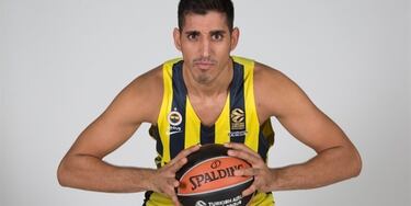 Prepelic, Duverioglu... Los nuevos compañeros de Bertans en Dubai