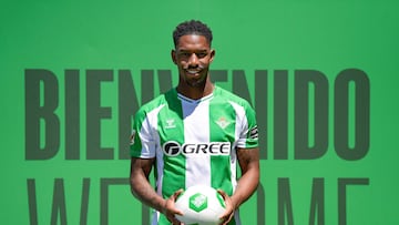 Junior Firpo.