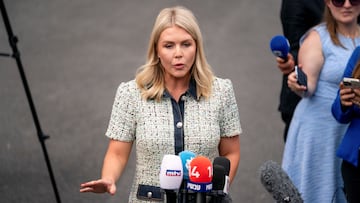 White House Press Secretary Karoline Leavitt speaks with members of the media outside of the White House in Washington, D.C., U.S., July 21, 2025. REUTERS/Nathan Howard