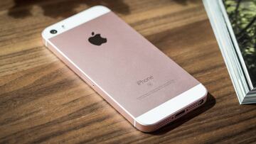 ¿Por qué Apple está retirando ya el iPhone SE?