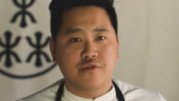 Explica el gesto que nunca debes hacer en un restaurante en Japón: “Se puede asociar a un rito funerario”