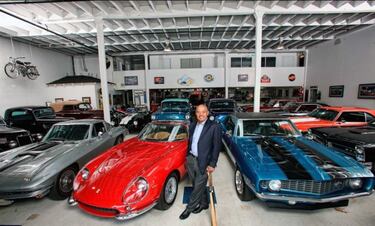 El de Pennsylvania es, a sus 75 años, el deportista con una colección de coches más exclusiva. La leyenda del béisbol estadounidense, ganador de cinco Series Mundiales, cuenta con más de 100 coches clásicos y es habitual verle en subastas para hacerse con más. Un incendio le quemó 35 ocasionándole unas pérdidas de más de 2 millones de euros. Inició su colección al firmar su primer contrato profesional adquiriendo un Pontiac Catalina, pero su mayor compra ha sido un Ferrari 275 GTB/4 de 23 millones de euros. 

Su colección completa tiene un valor superior a los 58 millones de euros.

