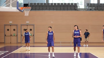 Facundo Campazzo, Nicolás Laprovittola y Gabriel Deck, en la Ciudad Deportiva del Real Madrid.