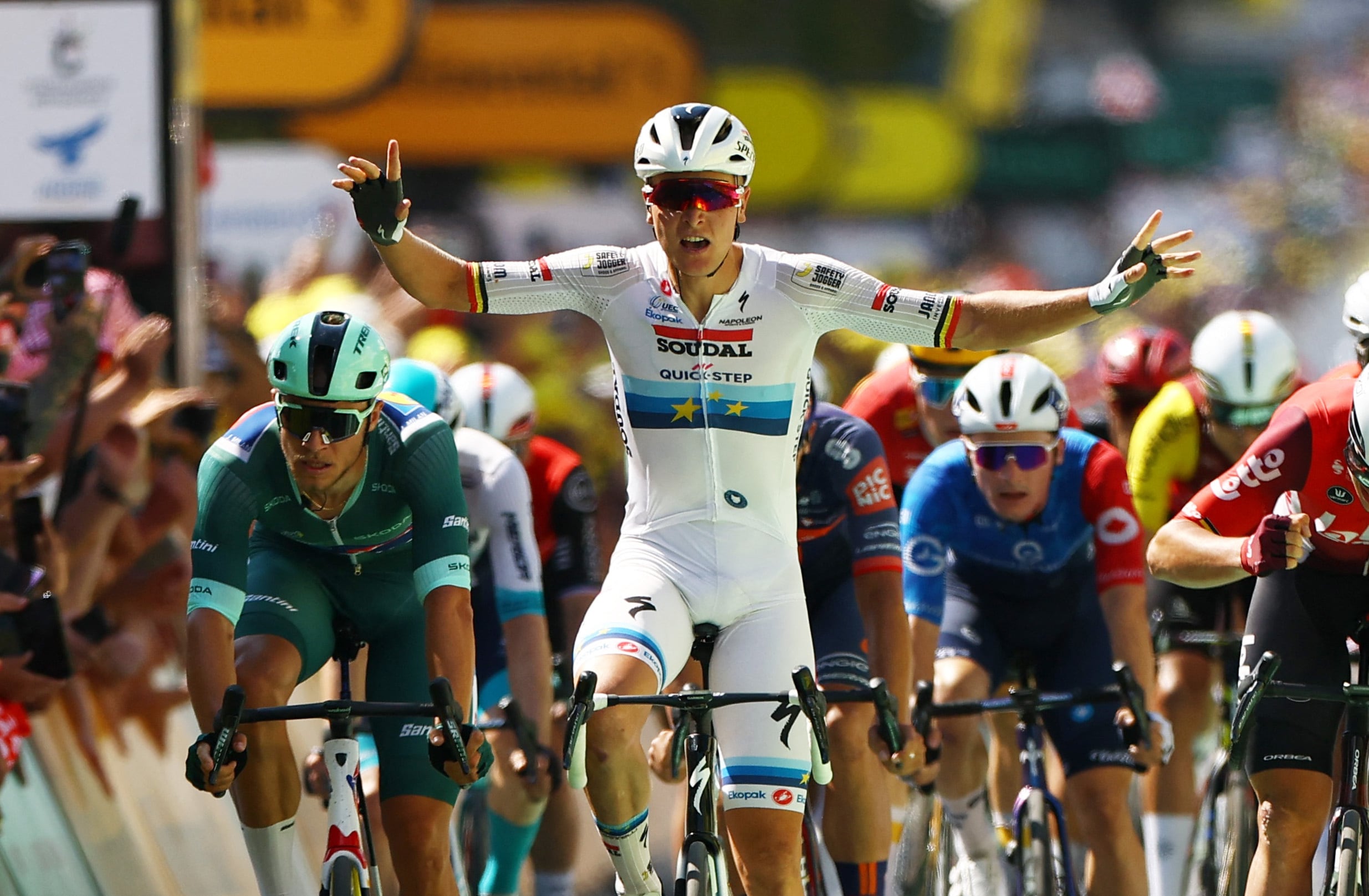 Merlier repite al esprint para frustrar la heroicidad de Van der Poel