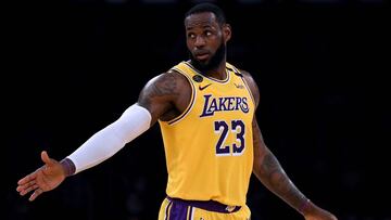 LeBron James, de los pocos que mantendrá su apellido en la camiseta cuando regrese la NBA