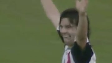 El día que Simeone debutó entrenando a San Lorenzo, Solari marcó un gol de bandera