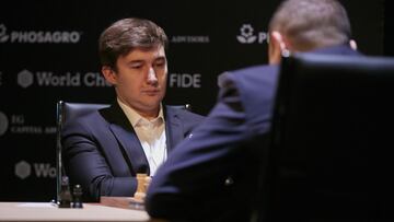 El ruso Karjakin, sancionado seis meses por apoyar a Putin